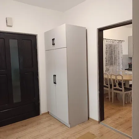 Peaceful Courtyard Sarajevo 아파트 Ivisovo Greblje